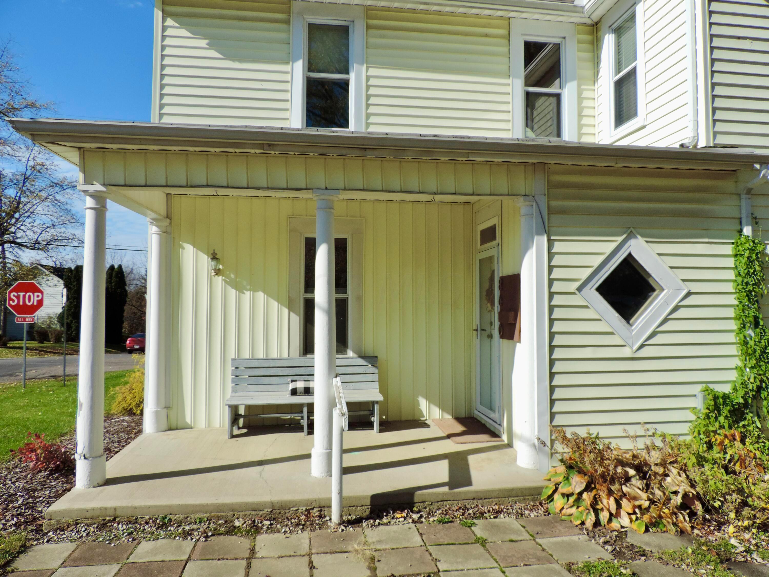 8660 Lithopolis Road Carroll, OH 43112 - Photo 4 of 68 8660 Lithopolis 3