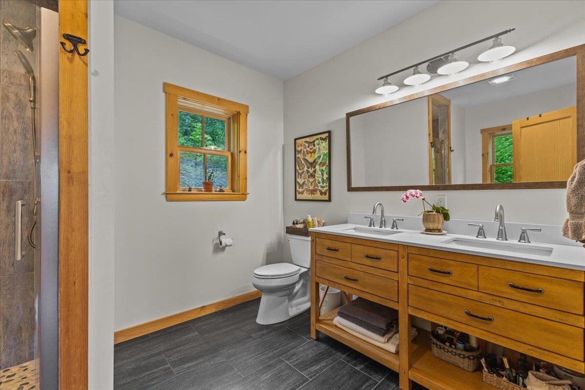 1307 Devlin Road Duxbury, VT 05676 - Photo 17 of 57 Gallery Image 17