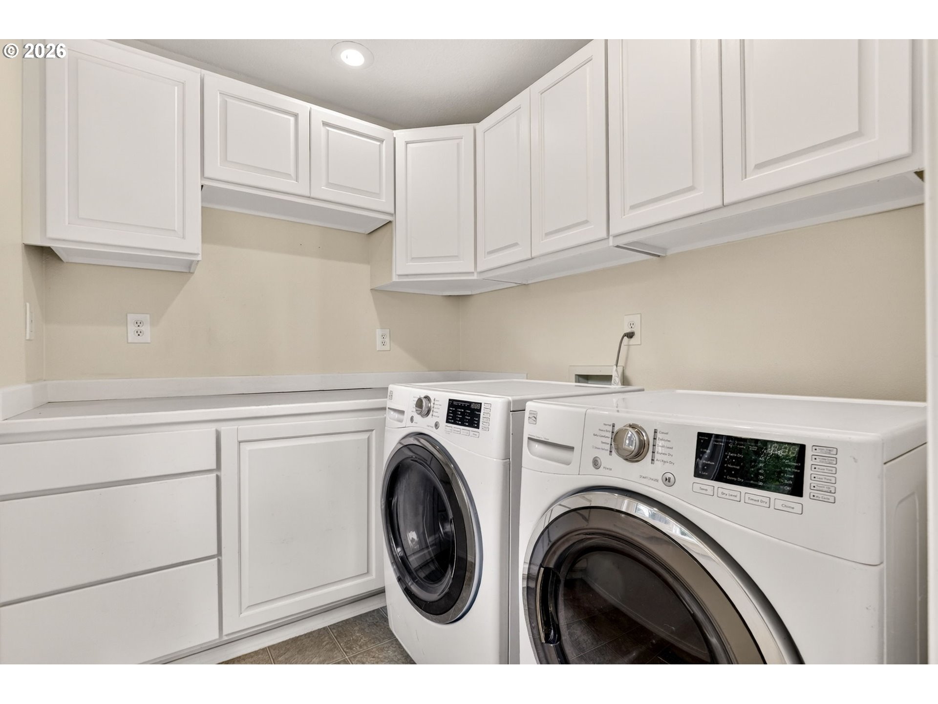 11824 Southeast Liebe Street Portland, OR 97266 - Photo 19 of 48 a view of entryway with washer and dryer