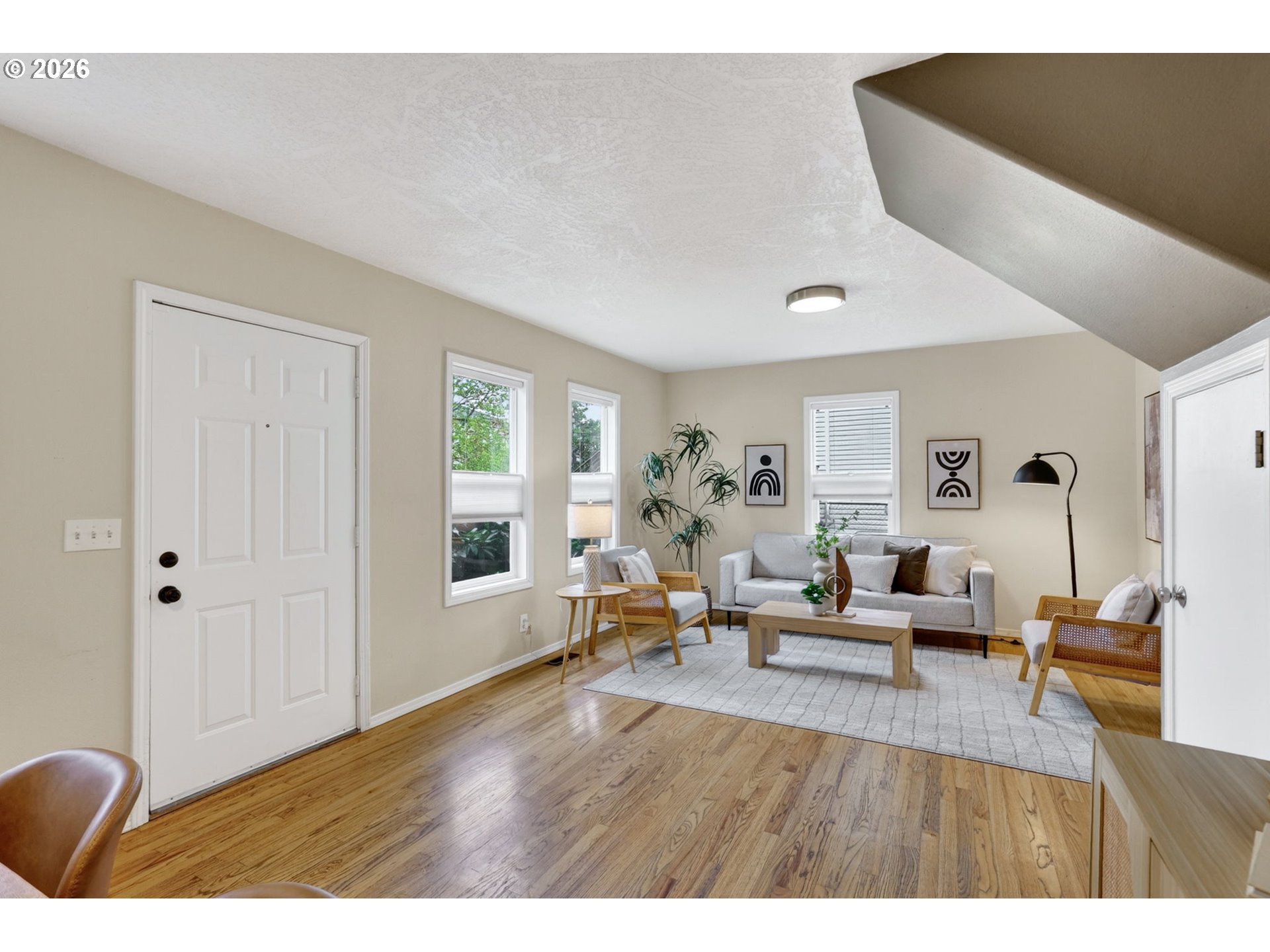 11824 Southeast Liebe Street Portland, OR 97266 - Photo 7 of 48 a living room with furniture