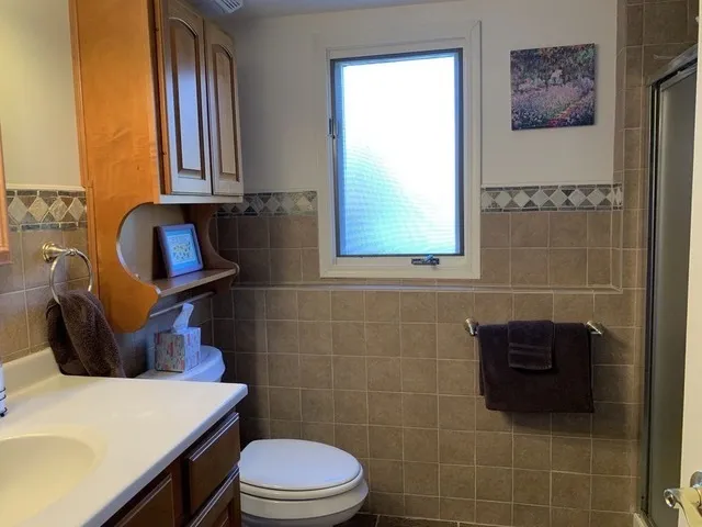 $3,700 | 7213 Bateman Street, Downers Grove, IL 60516