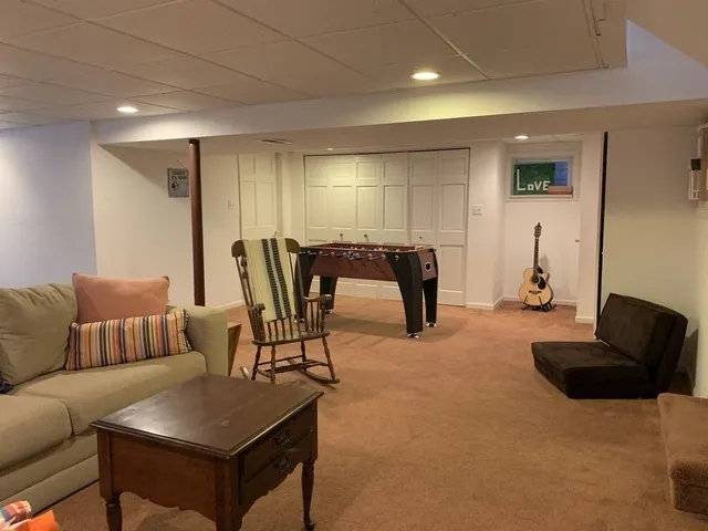 $3,700 | 7213 Bateman Street, Downers Grove, IL 60516