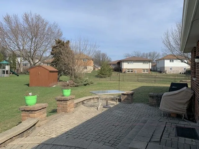 $3,700 | 7213 Bateman Street, Downers Grove, IL 60516