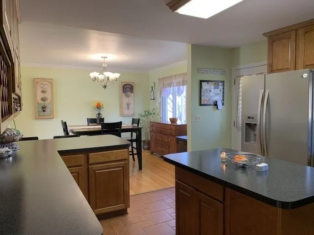 $3,700 | 7213 Bateman Street, Downers Grove, IL 60516