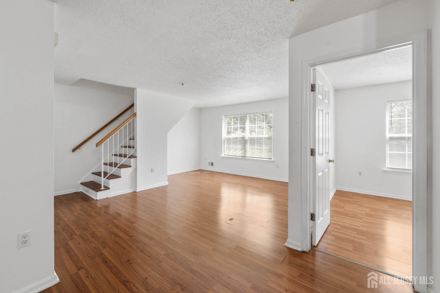 5 Prestwick Way Edison, NJ 08820 - Photo 8 of 30 Gallery Image 8
