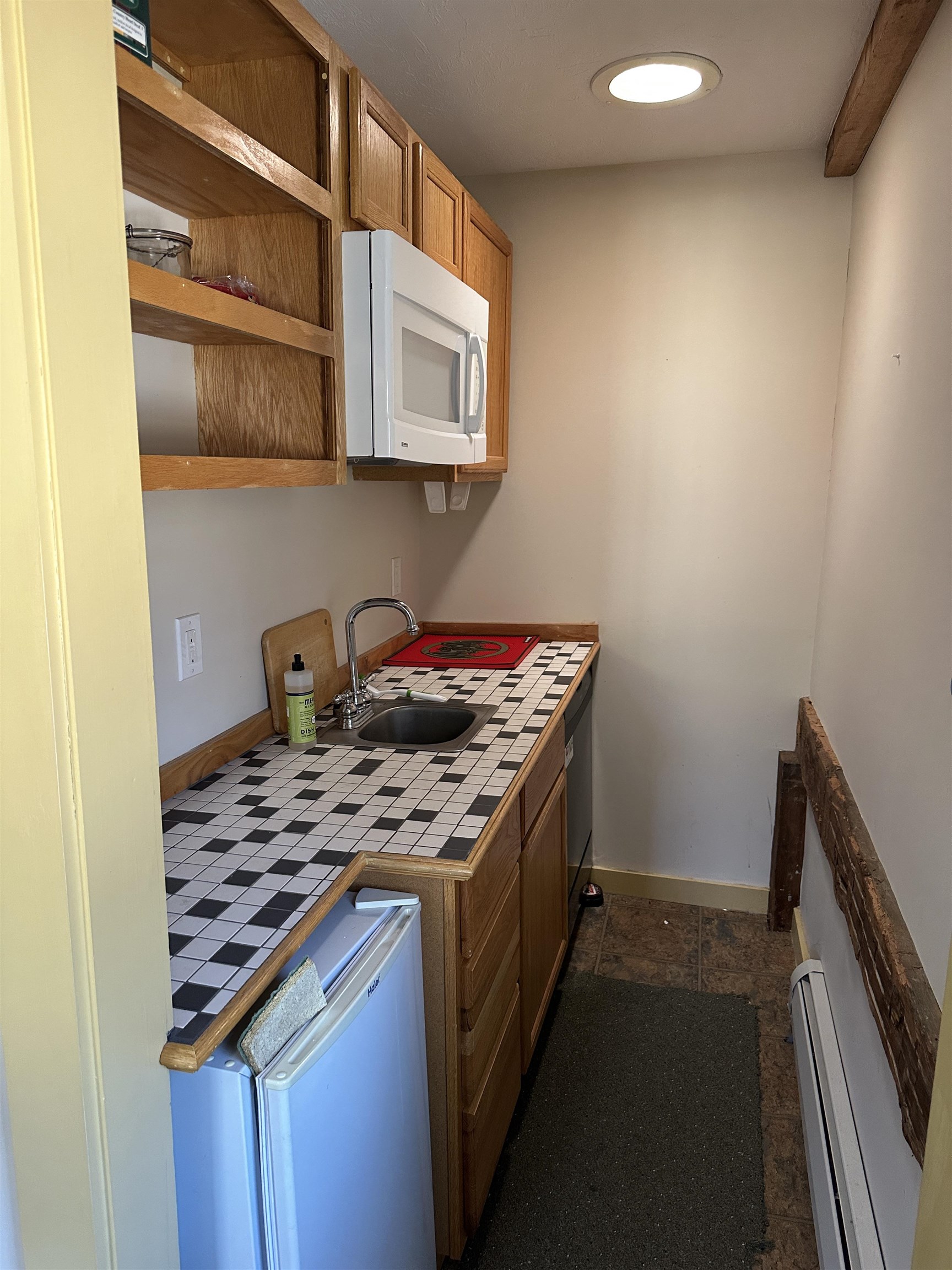 298 2nd New Hampshire Turnpike Hillsborough, NH 03244 - Photo 18 of 23