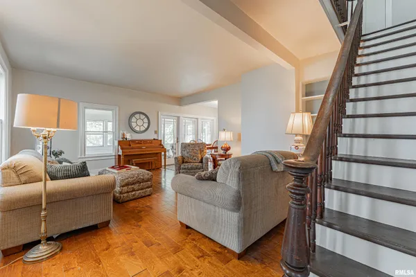 $325,000 | 9845 East 200th Road North, McLean, IL 61754