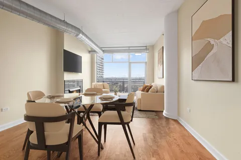 $415,000 | 1305 South Michigan Avenue, Unit 1702, Chicago, IL 60605