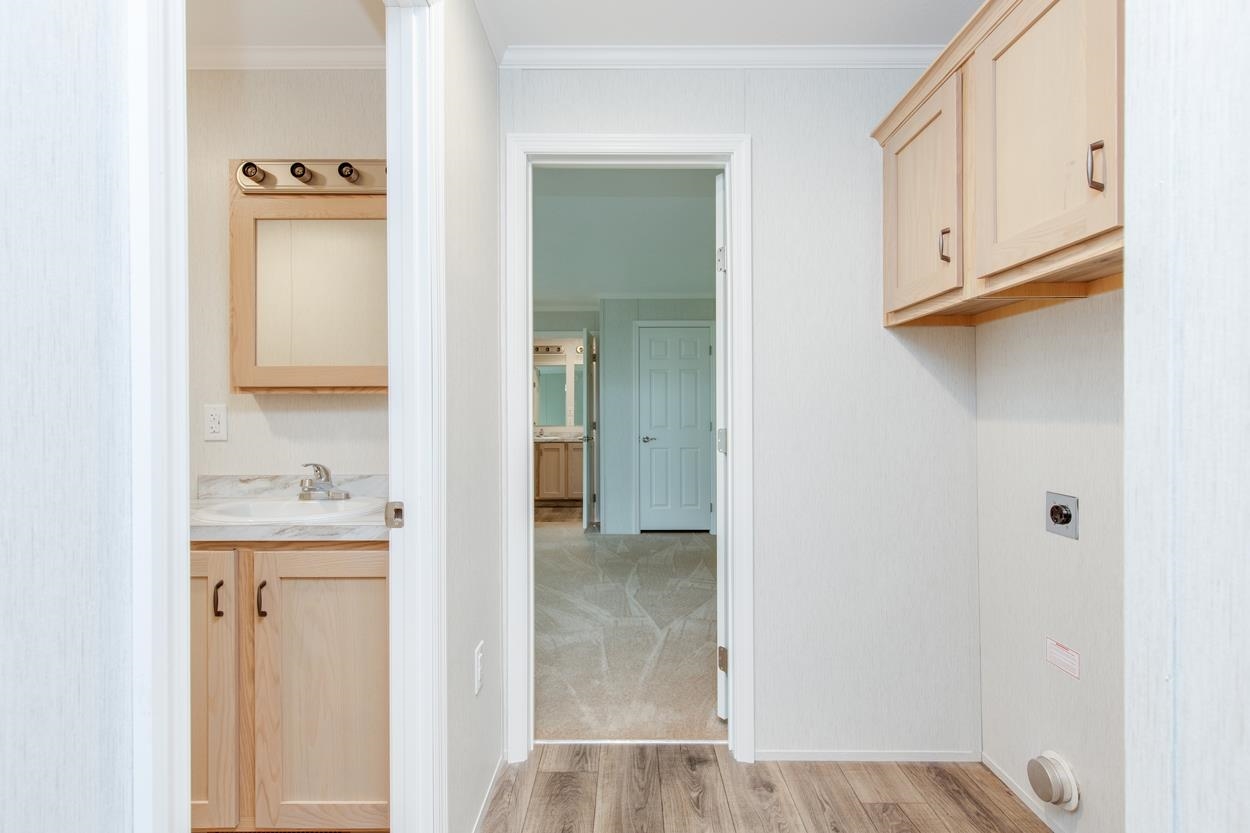 37 Rex Drive Concord, NH 03303 - Photo 22 of 39