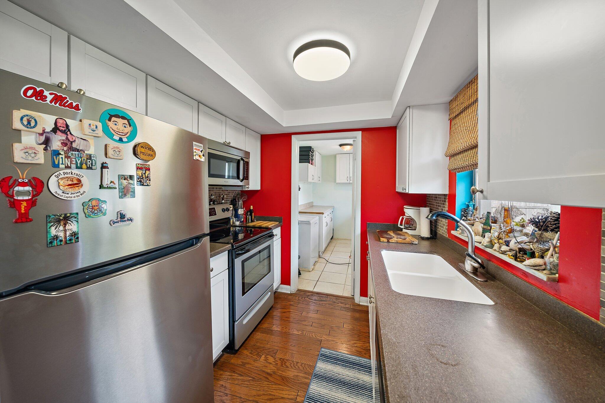 9 Windsor Road East Jupiter, FL 33469 - Photo 12 of 27 013-9WindsorRdE-Jupiter-FL-SMALL