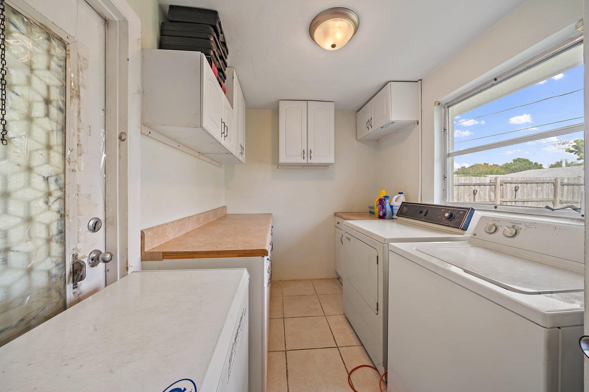 9 Windsor Road East Jupiter, FL 33469 - Photo 20 of 27 024-9WindsorRdE-Jupiter-FL-SMALL