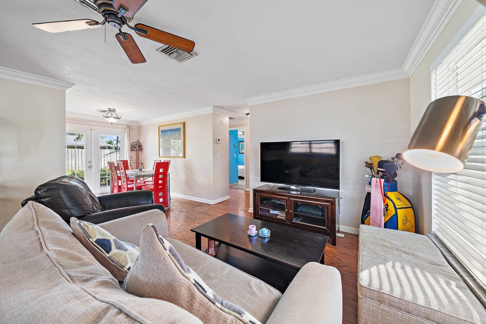 9 Windsor Road East Jupiter, FL 33469 - Photo 5 of 27 008-9WindsorRdE-Jupiter-FL-SMALL