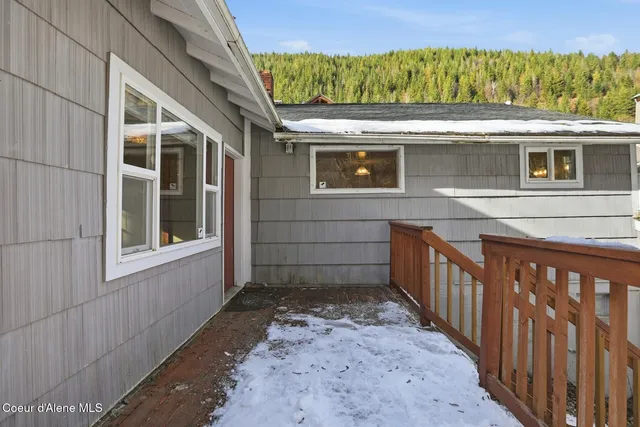 $349,000 | 1020 Mill Street, Wardner, ID 83837