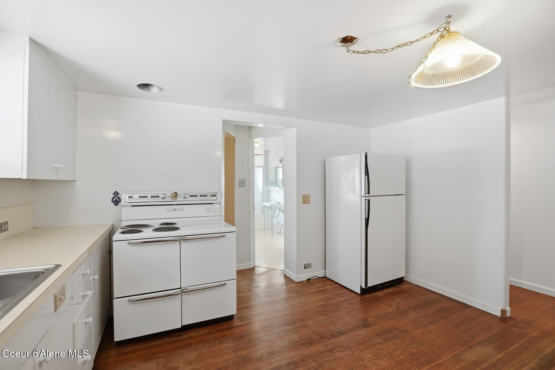 1020 Mill Street Wardner, ID 83837 - Photo 7 of 44 Kitchen