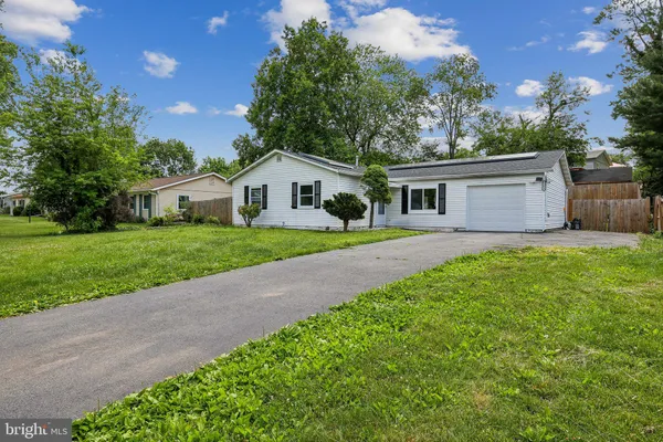 $599,900 | 108 North Cypress Road, Sterling, VA 20164