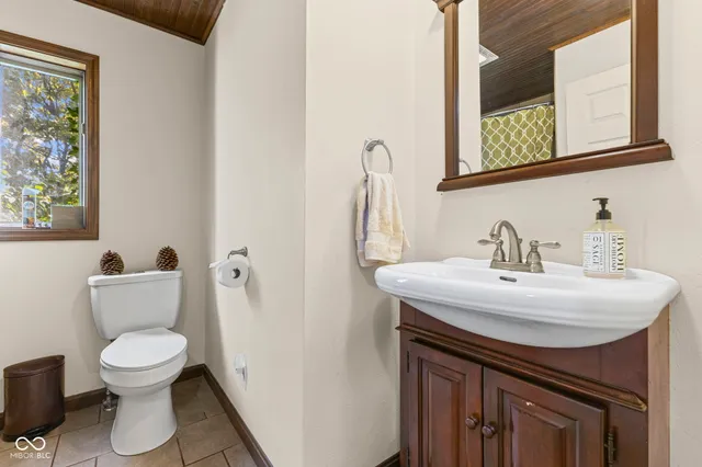 $324,900 | 1721 Southview Drive, Indianapolis, IN 46227