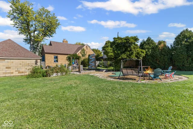 $324,900 | 1721 Southview Drive, Indianapolis, IN 46227