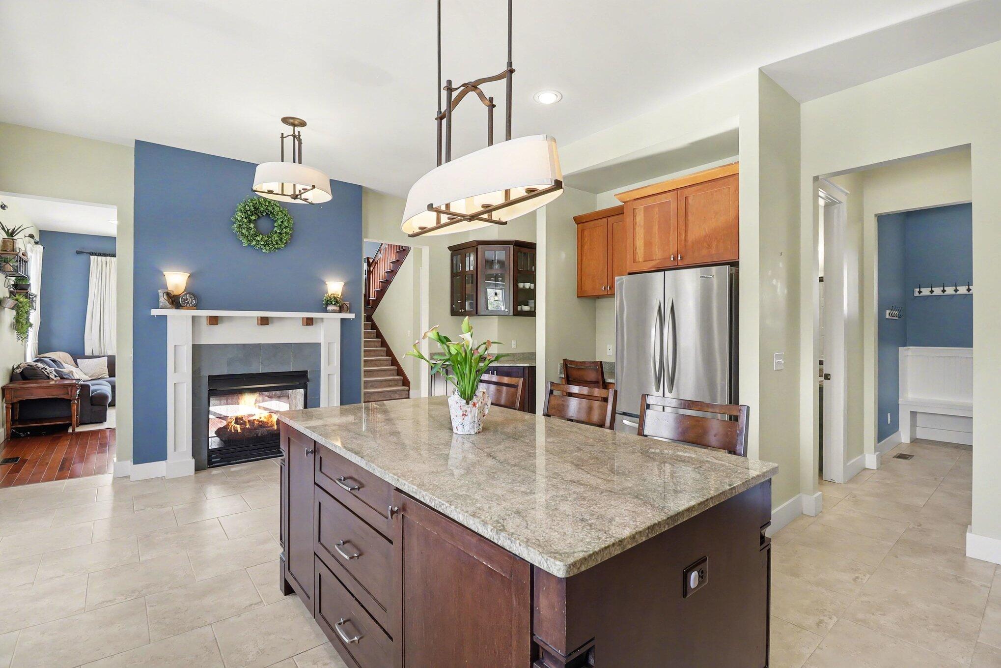 451 Oak Arbor Circle East Rochester, MI 48306 - Photo 11 of 42 017_file_2497