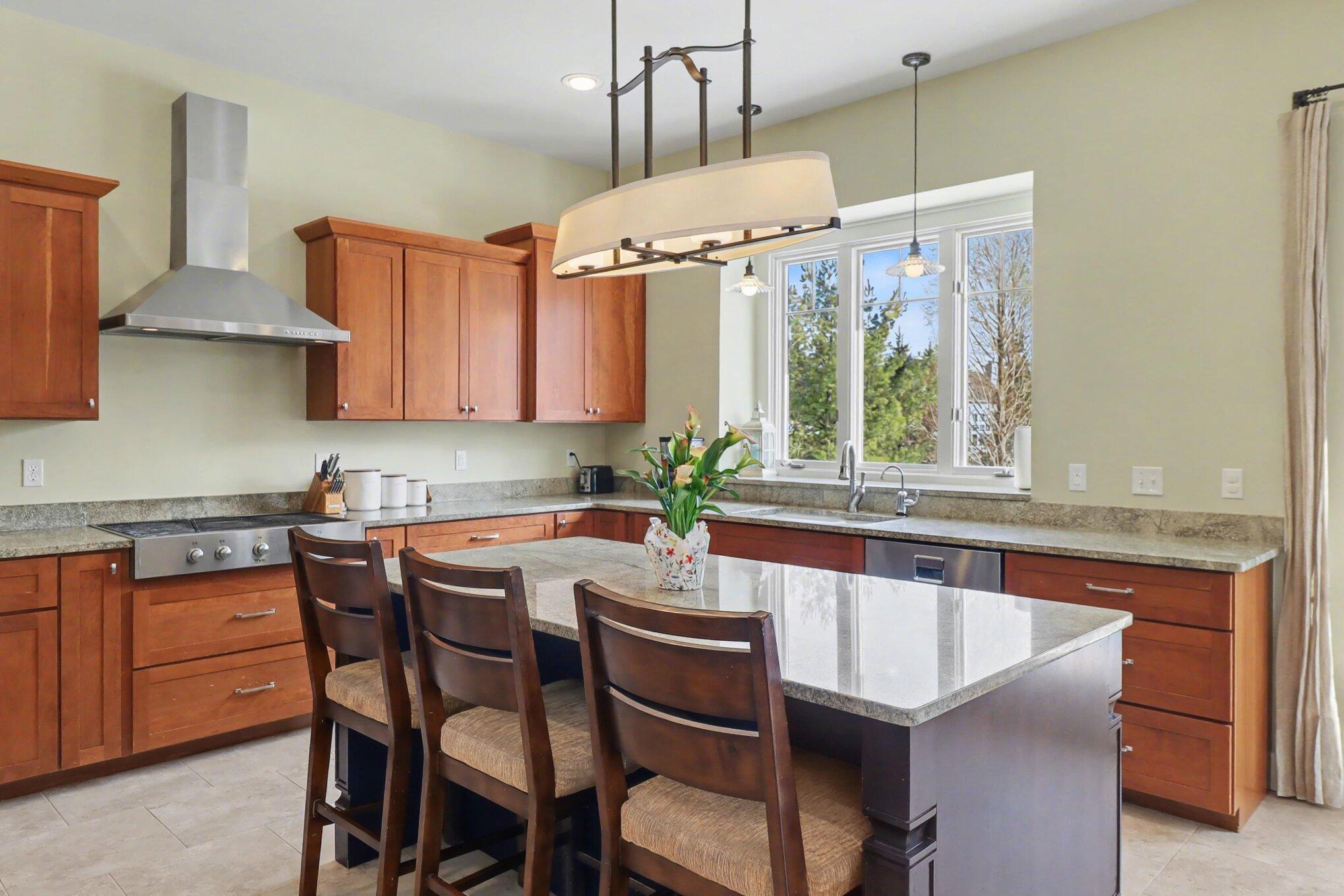 451 Oak Arbor Circle East Rochester, MI 48306 - Photo 13 of 42 019_file_9653