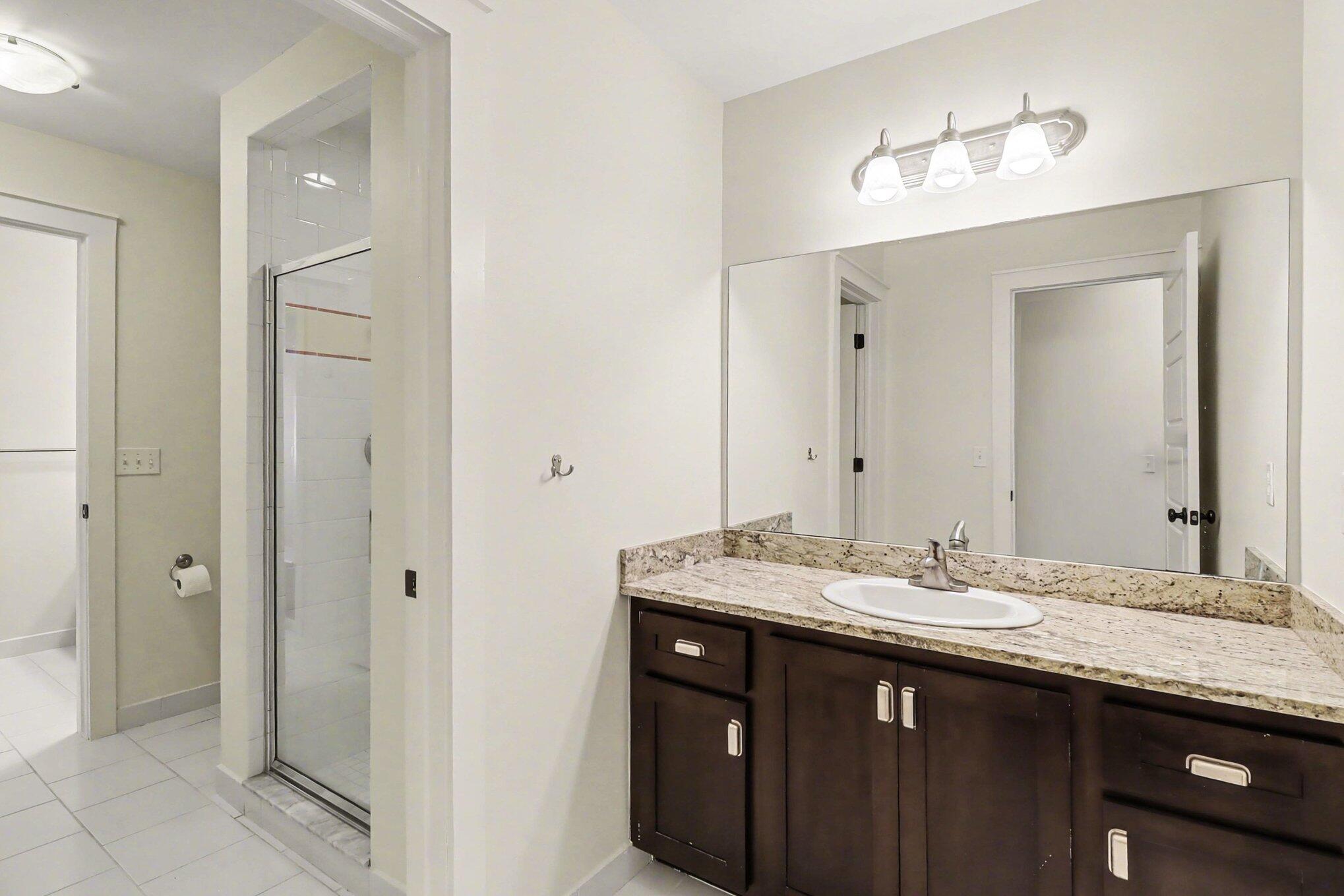 451 Oak Arbor Circle East Rochester, MI 48306 - Photo 24 of 42 031_file_2893