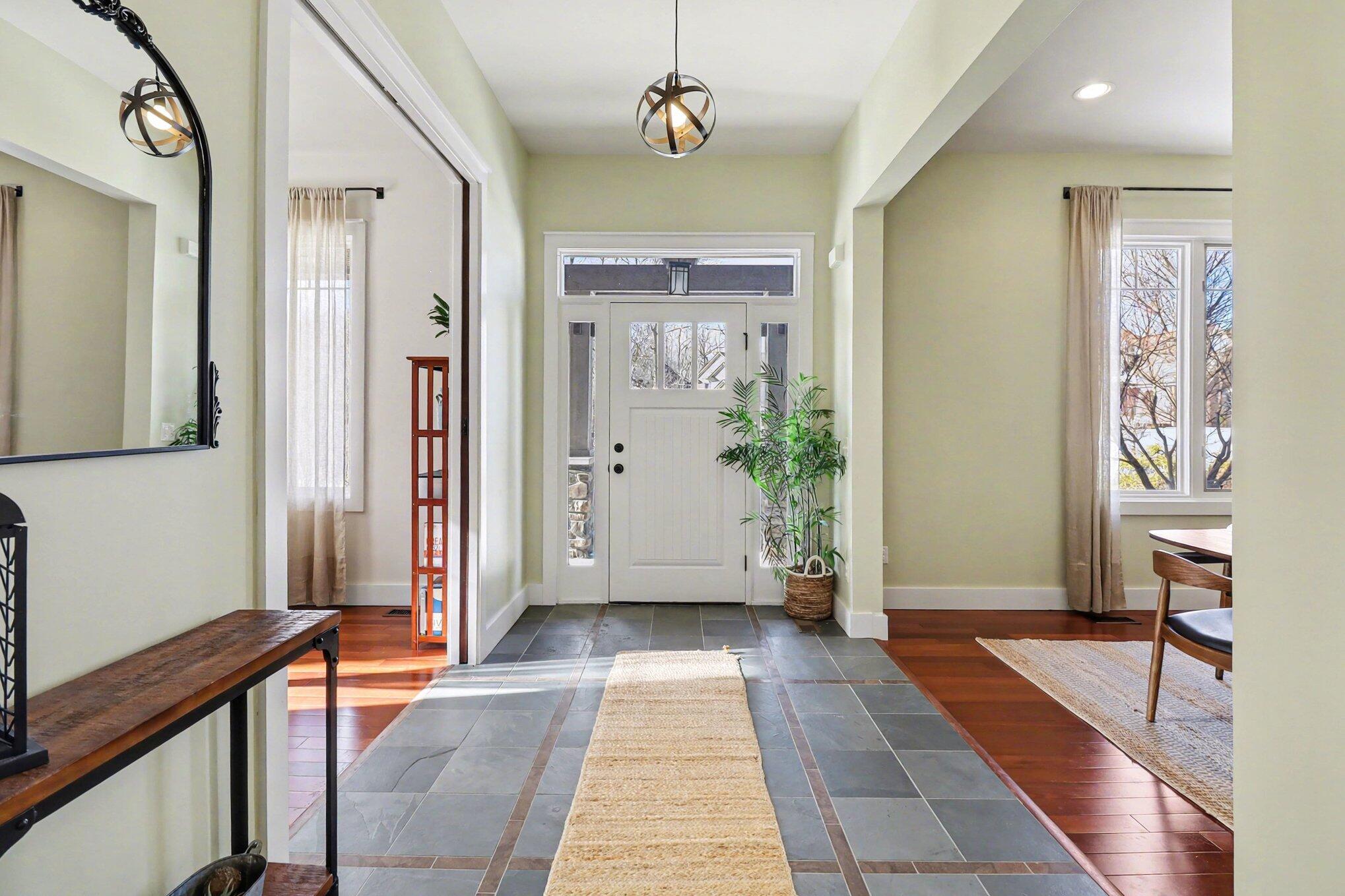 451 Oak Arbor Circle East Rochester, MI 48306 - Photo 3 of 42 009_file_6958