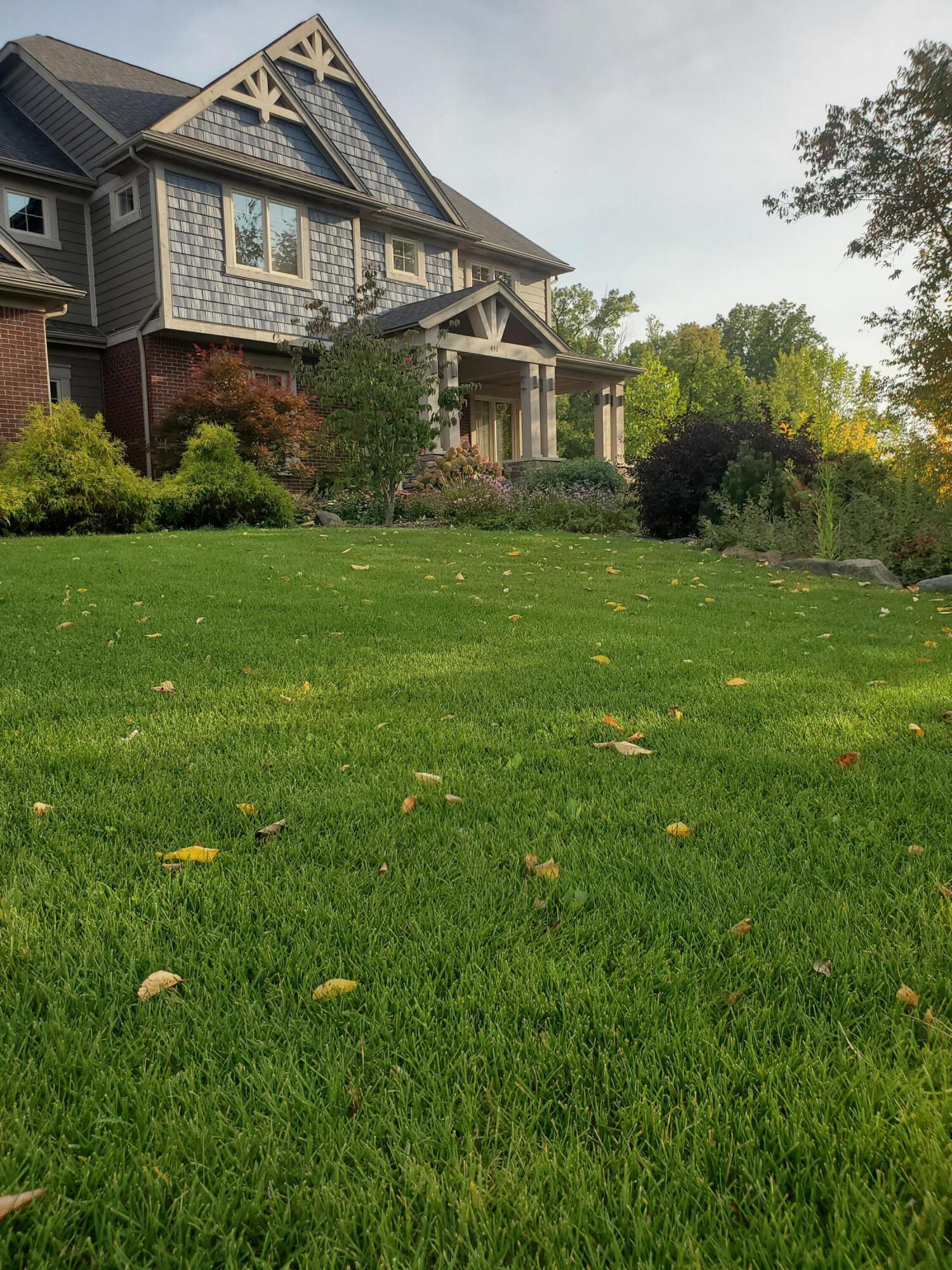 451 Oak Arbor Circle East Rochester, MI 48306 - Photo 32 of 42 20200926_173129