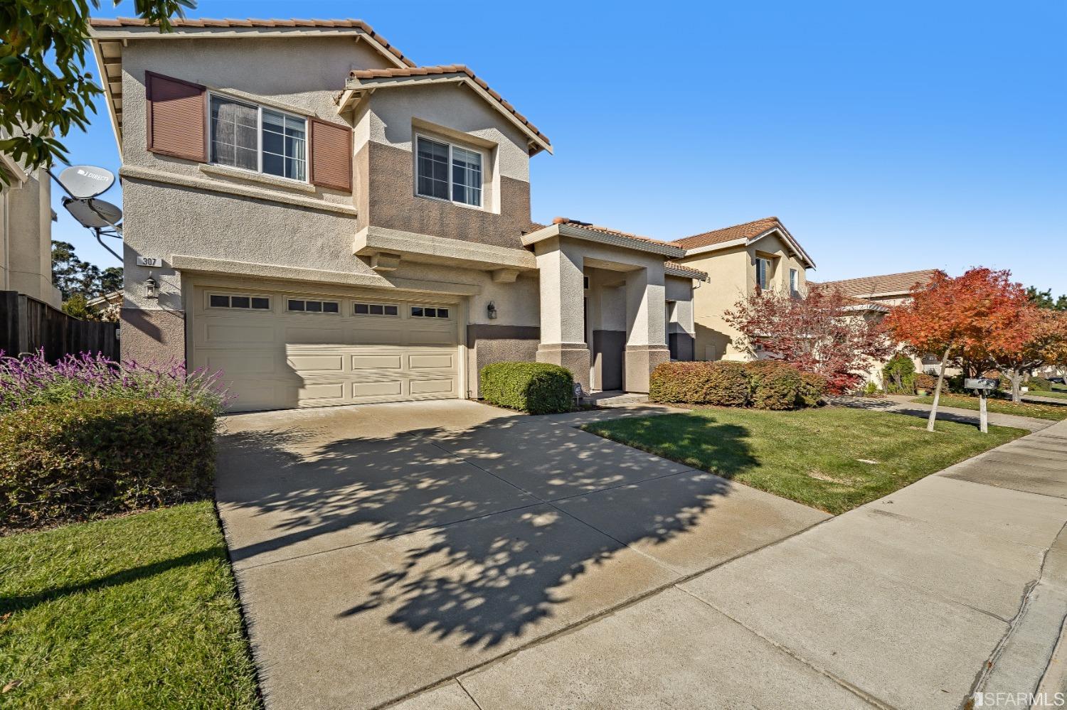 307 Hawk Ridge Drive Richmond, CA 94806 - Photo 23 of 24 a front view of a house with a yard