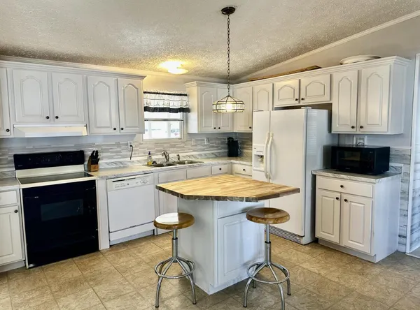 $175,000 | 1510 Southwest 35th Circle, Okeechobee, FL 34974