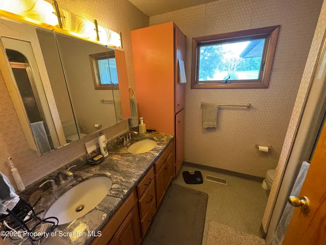 $470,000 | 180 Savage Road, Nicholson, PA 18446