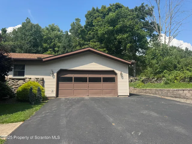 $470,000 | 180 Savage Road, Nicholson, PA 18446