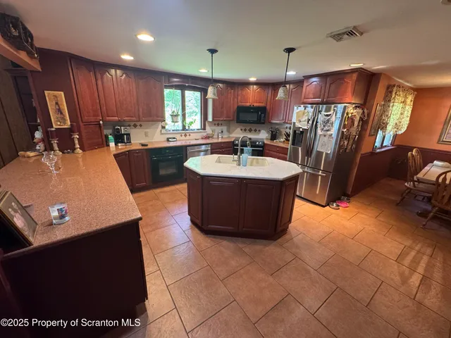 $470,000 | 180 Savage Road, Nicholson, PA 18446