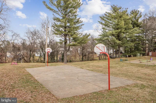 $399,900 | 9636 Aspen Place, Manassas, VA 20110