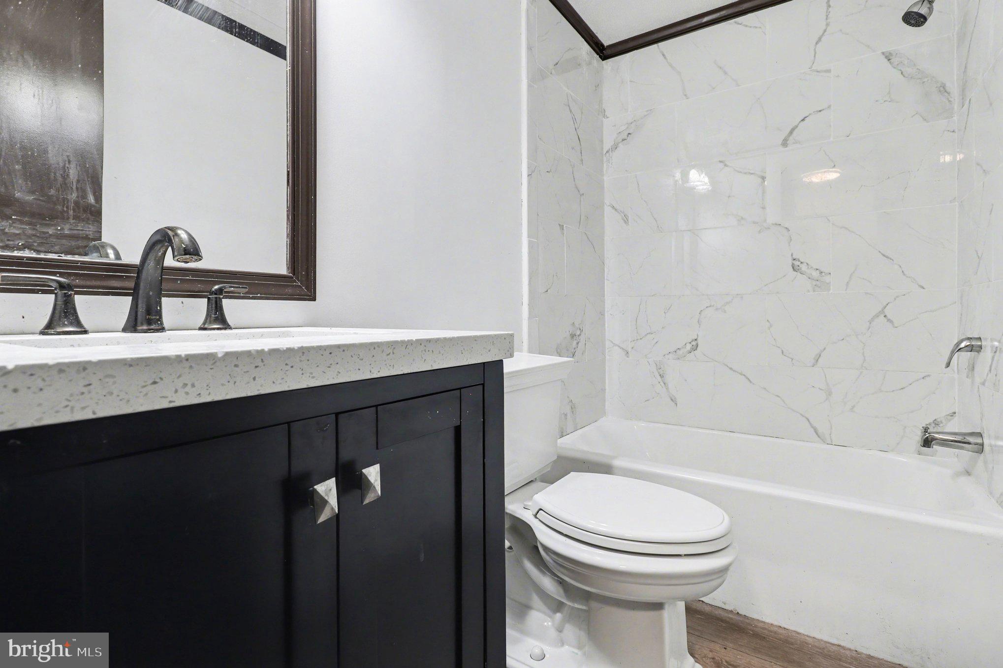 4901 Partlow Road Partlow, VA 22534 - Photo 29 of 47 2nd full bath in hallway