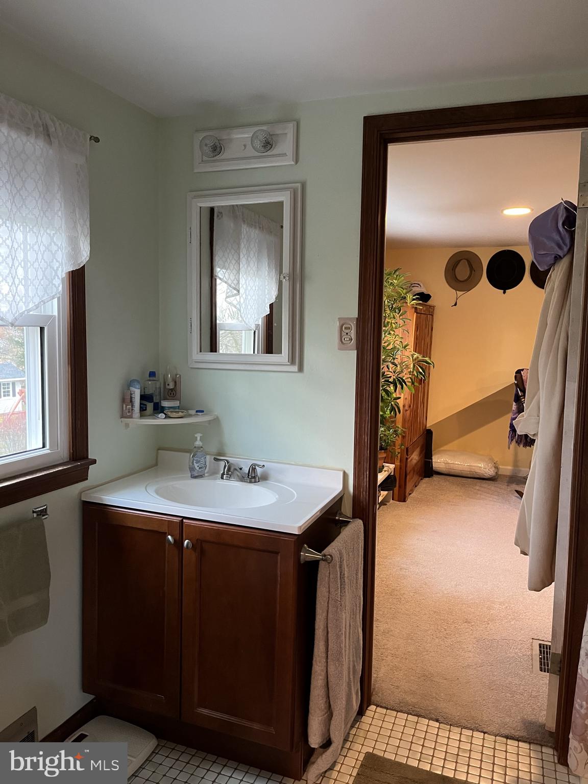 619 Elroy Road Souderton, PA 18964 - Photo 32 of 43 Upstairs full bath