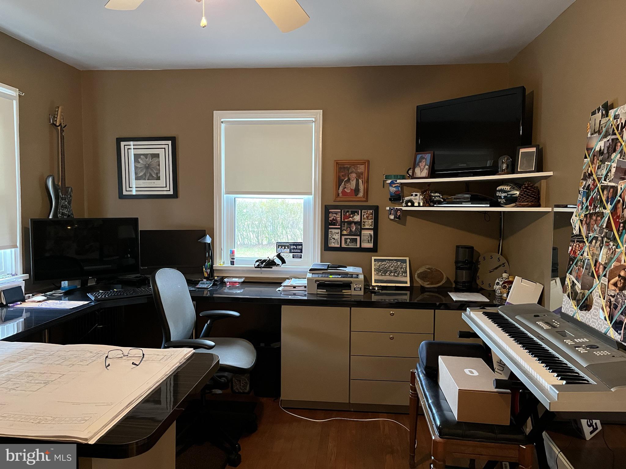 619 Elroy Road Souderton, PA 18964 - Photo 41 of 43 1st floor bedroom used as office