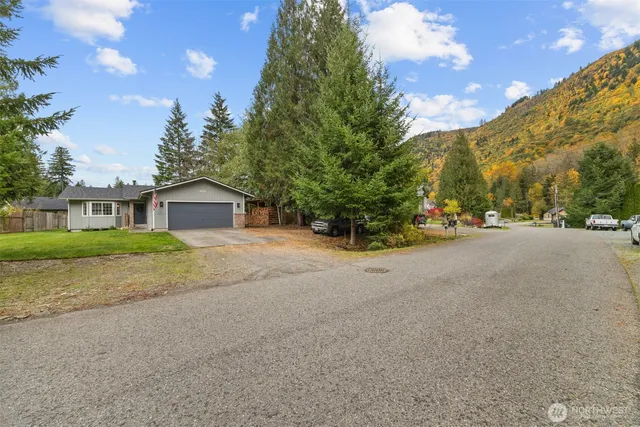 $399,000 | 2991 Green Valley Drive, Maple Falls, WA 98266
