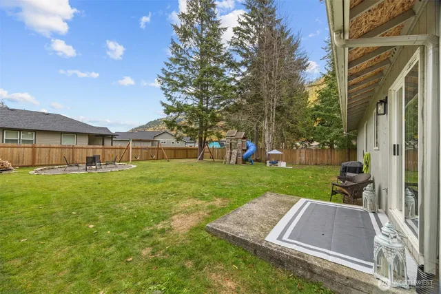 $399,000 | 2991 Green Valley Drive, Maple Falls, WA 98266