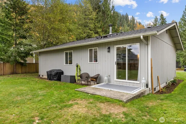 $399,000 | 2991 Green Valley Drive, Maple Falls, WA 98266