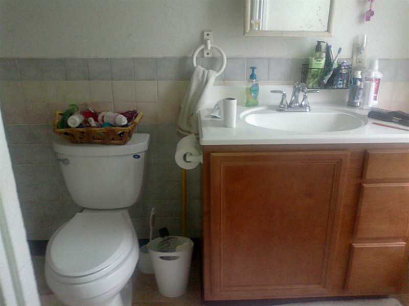 249 Grove Street Woonsocket, RI 02895 - Photo 5 of 7 Bathroom.