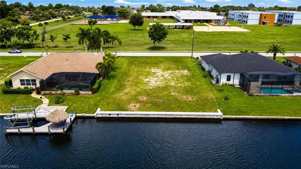 $250,000 | 3535 Southwest 2nd Avenue, Cape Coral, FL 33914