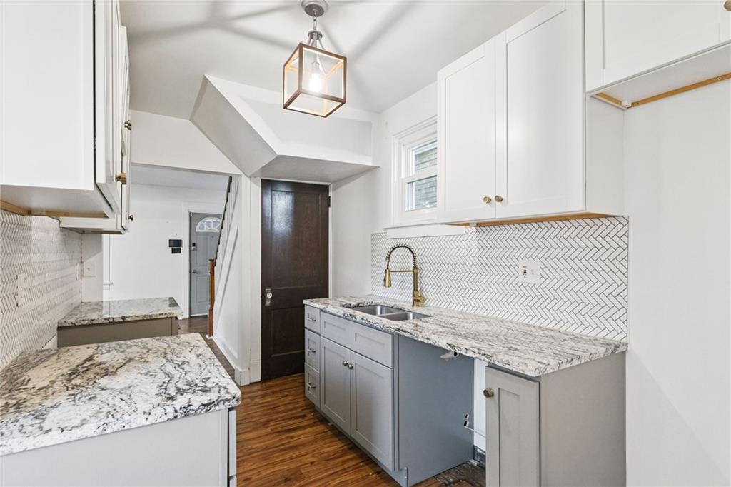 332 Reifert Street Pittsburgh, PA 15210 - Photo 11 of 28