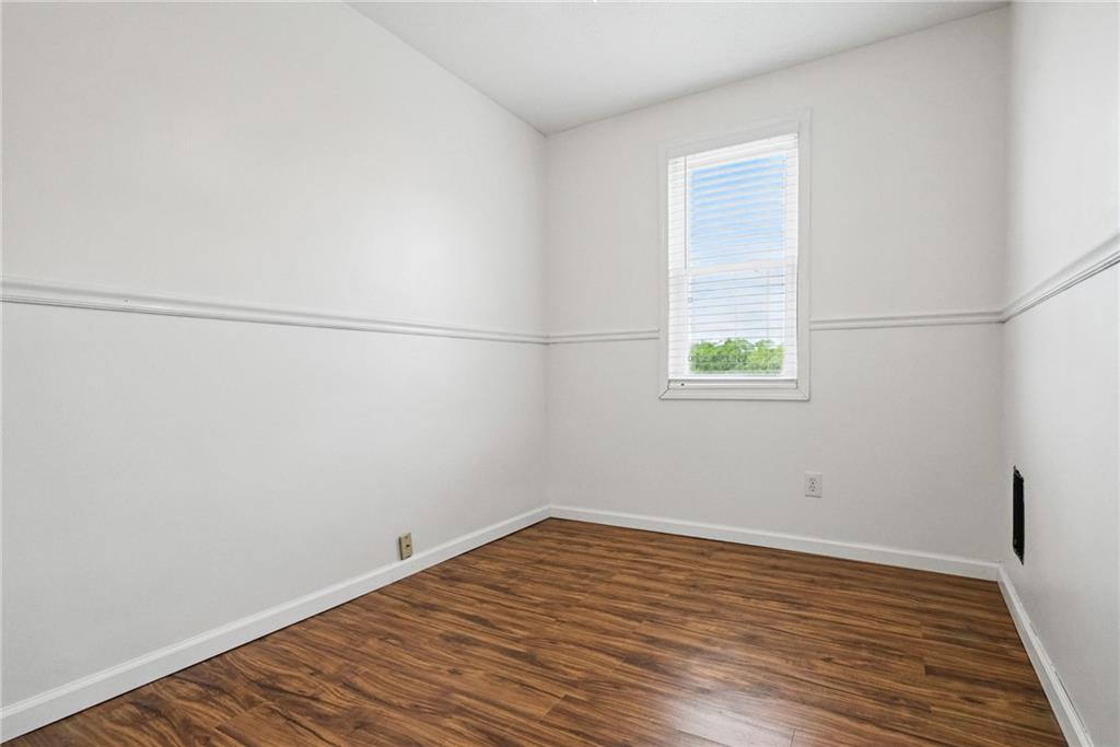 332 Reifert Street Pittsburgh, PA 15210 - Photo 17 of 28