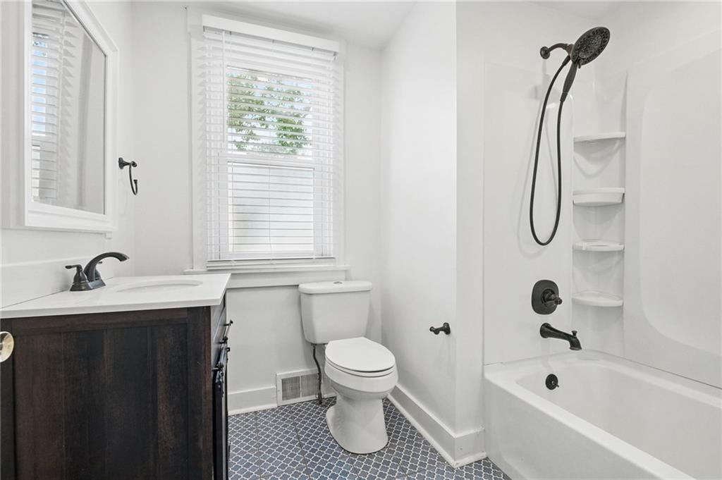 332 Reifert Street Pittsburgh, PA 15210 - Photo 18 of 28