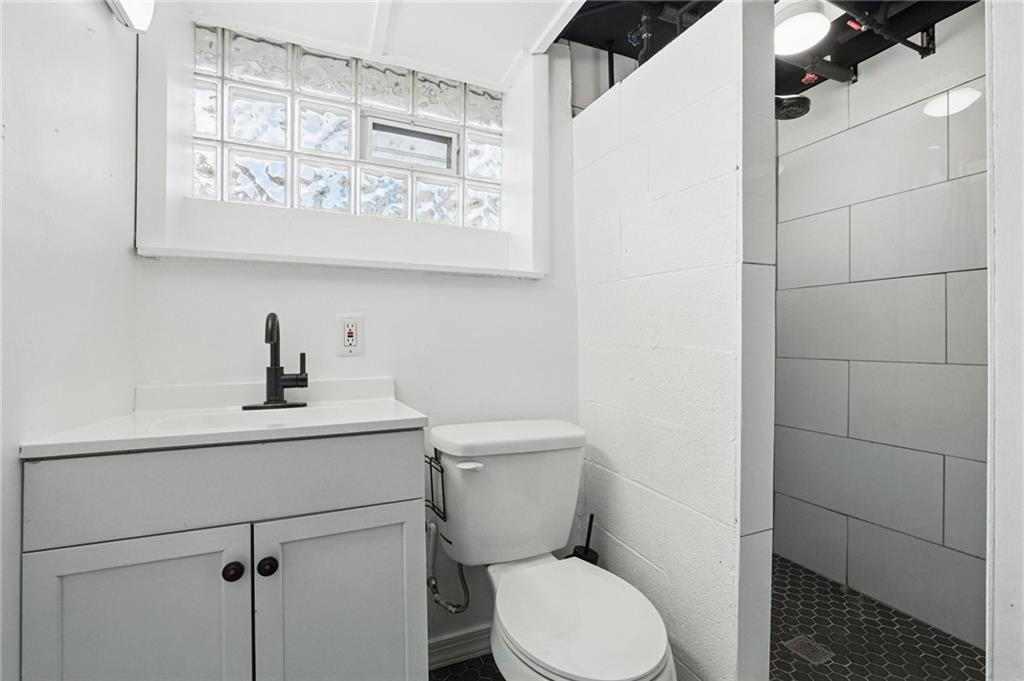 332 Reifert Street Pittsburgh, PA 15210 - Photo 22 of 28