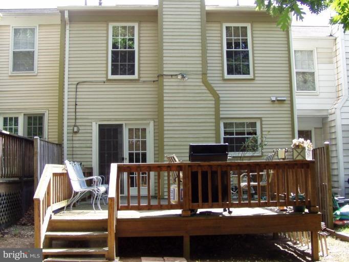 208 Finale Terrace Silver Spring, MD 20901 - Photo 2 of 12 Exterior (Rear)