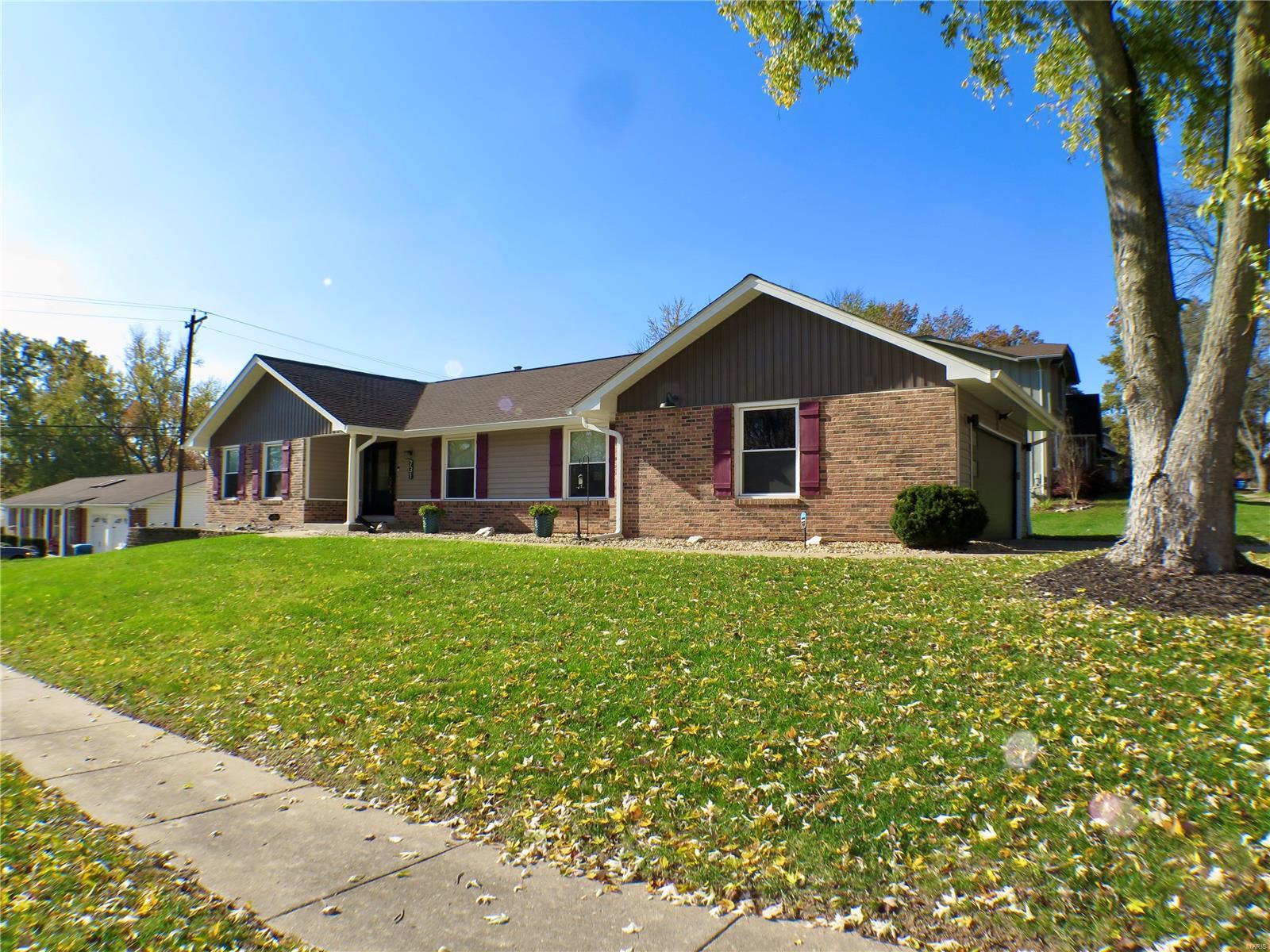 731 Timber Run Drive St. Louis, MO 63141 - Photo 1 of 18