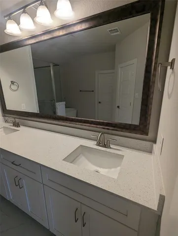 $2,550 | 637 The Cottages Drive, Godley, TX 76044