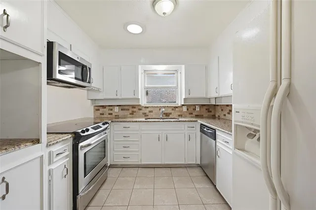 $2,290 | 1661 Juniper Lane, Lewisville, TX 75077