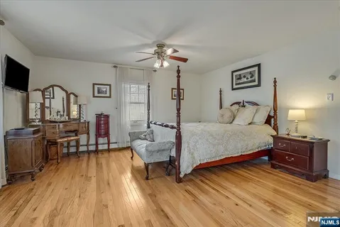 $849,000 | 40 Catherine Court, Cedar Grove, NJ 07009