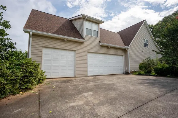 $1,275,000 | 442 Buffalo Creek Road, Carrollton, GA 30117